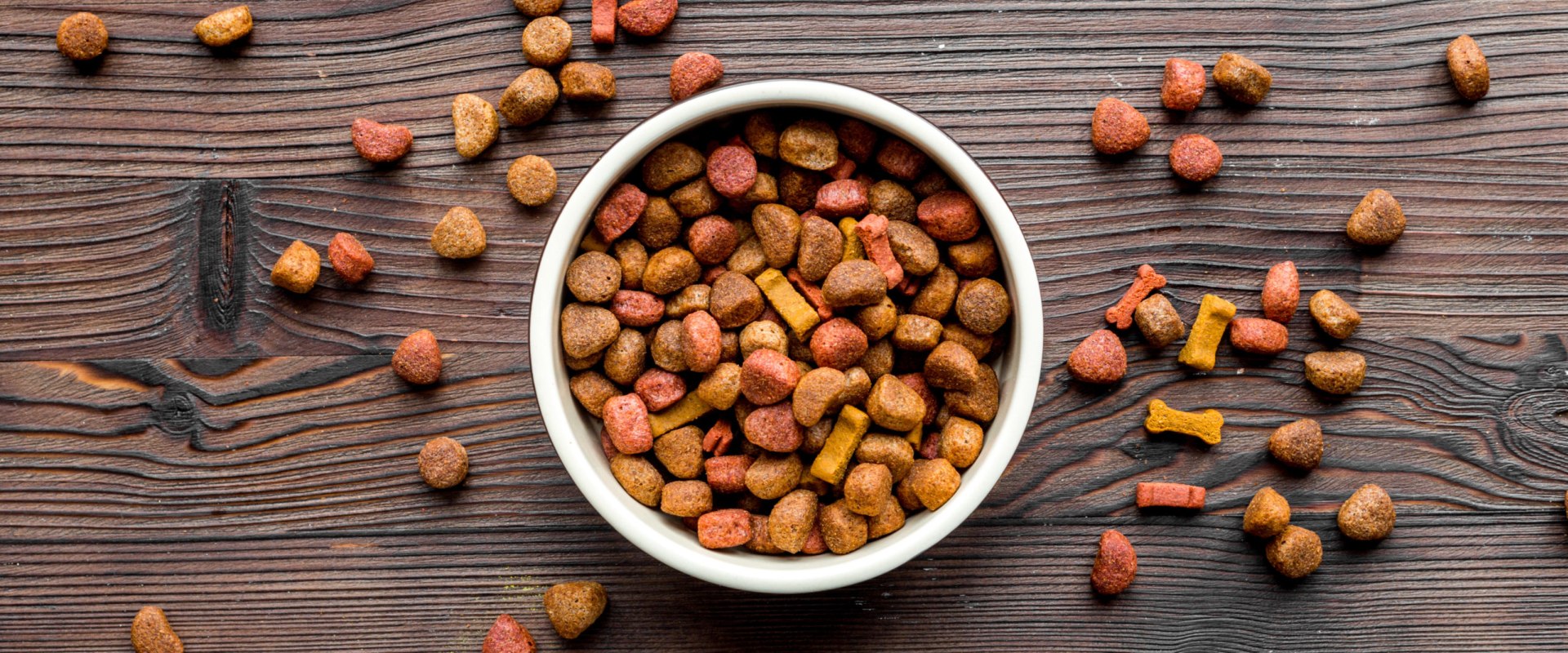 Is raw dog food regulated?